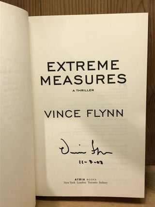 Extreme Measures (A Mitch Rapp Novel)