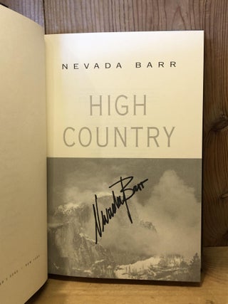High Country (Anna Pigeon Mysteries)