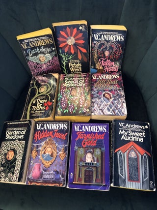 Item #507774 Box of 20 paperbacks by V C Andrews. V. C Andrews