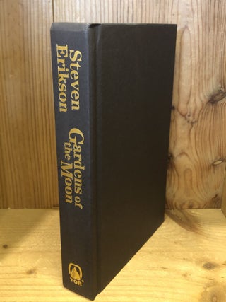 Gardens of the Moon: Book One of the Malazan Book of the Fallen
